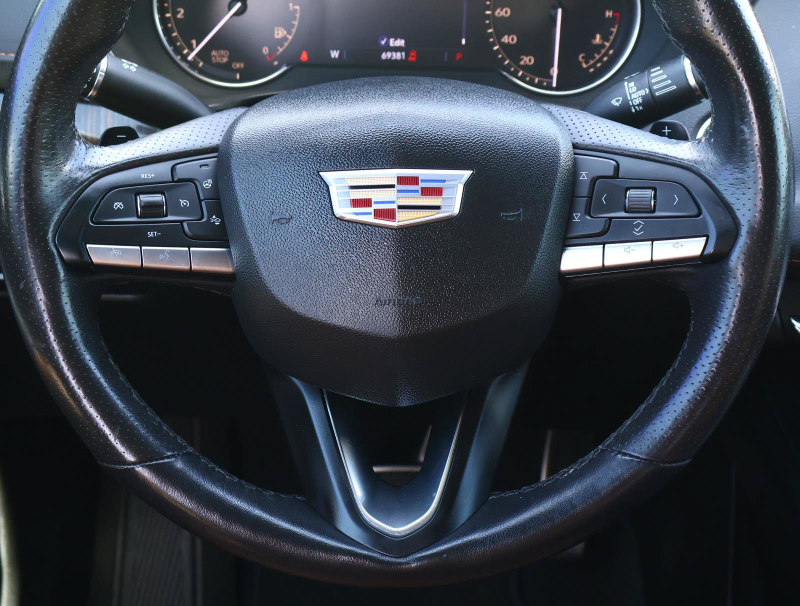 Used 2022 Cadillac XT4 Sport FWD image 13