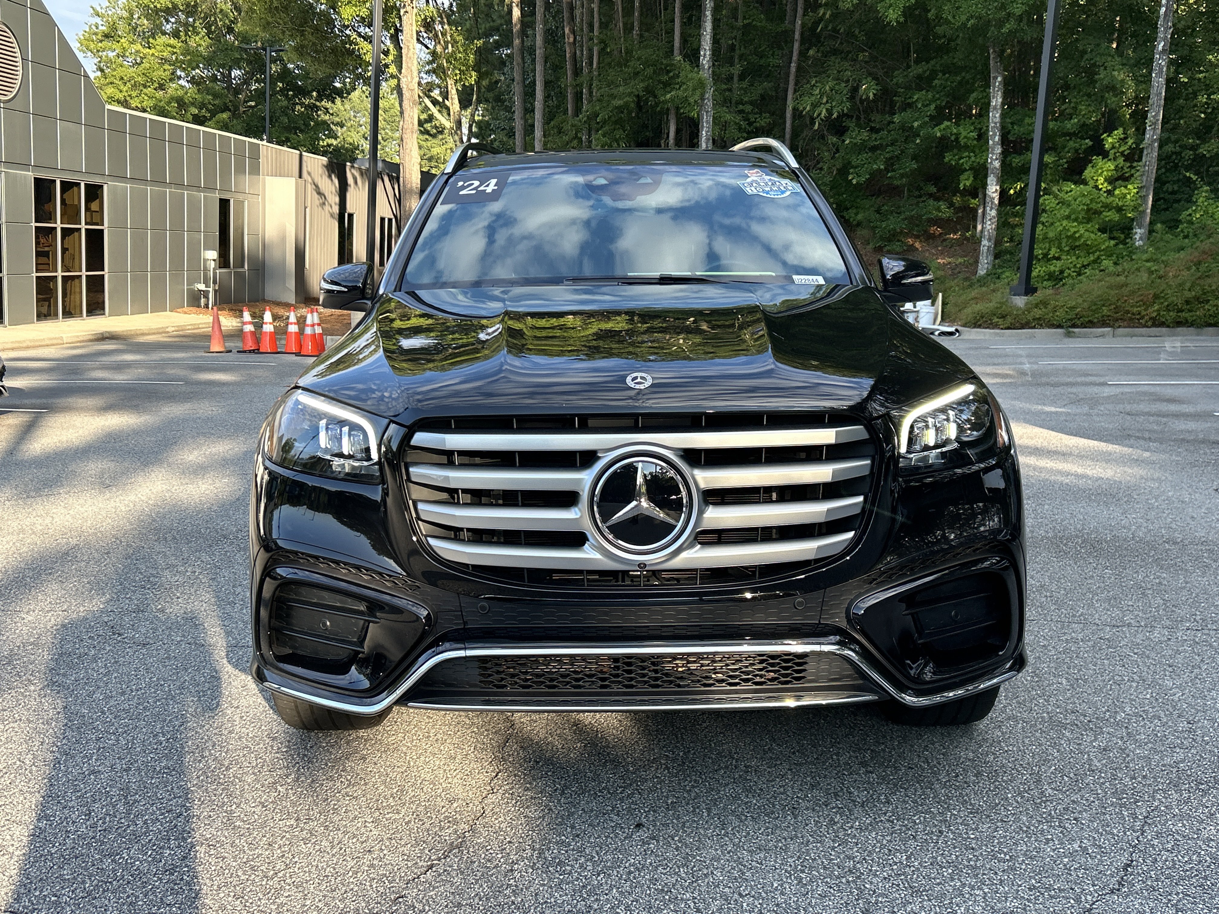 Certified 2024 Mercedes-Benz GLS 450 4MATIC image 3