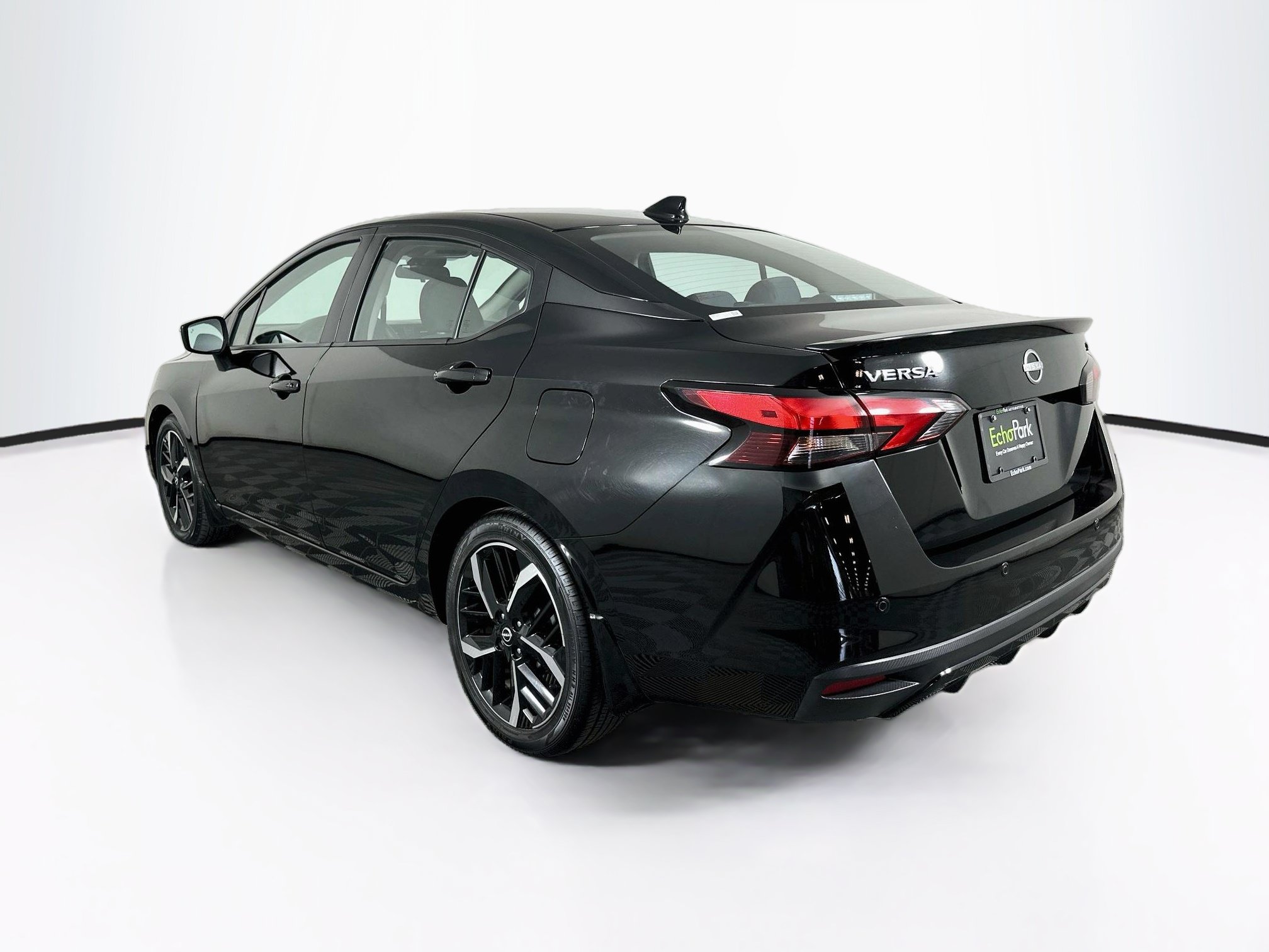 Used 2024 Nissan Versa SR w/ Trunk Package FWD image 5