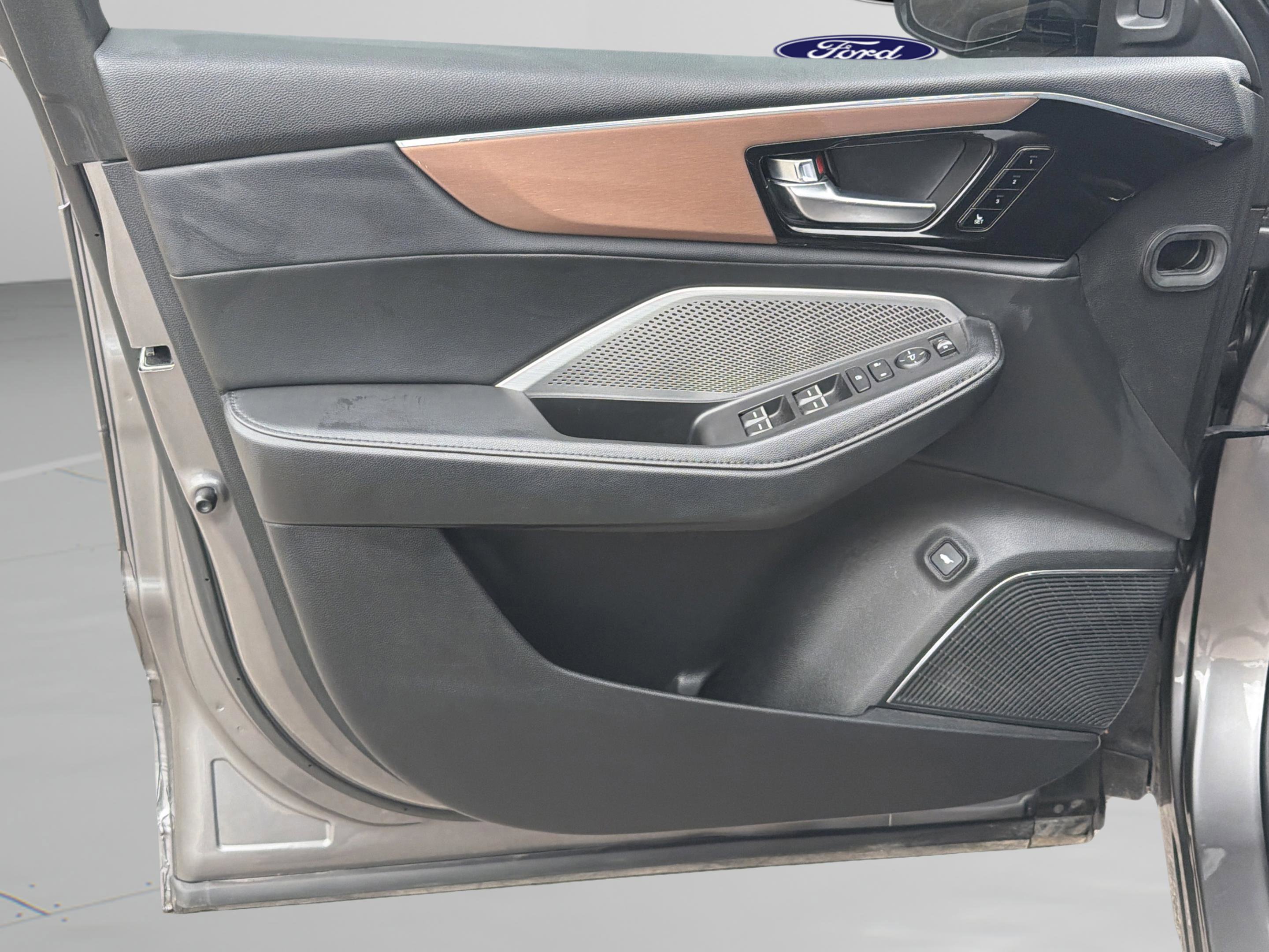 Used 2022 Acura MDX FWD image 20