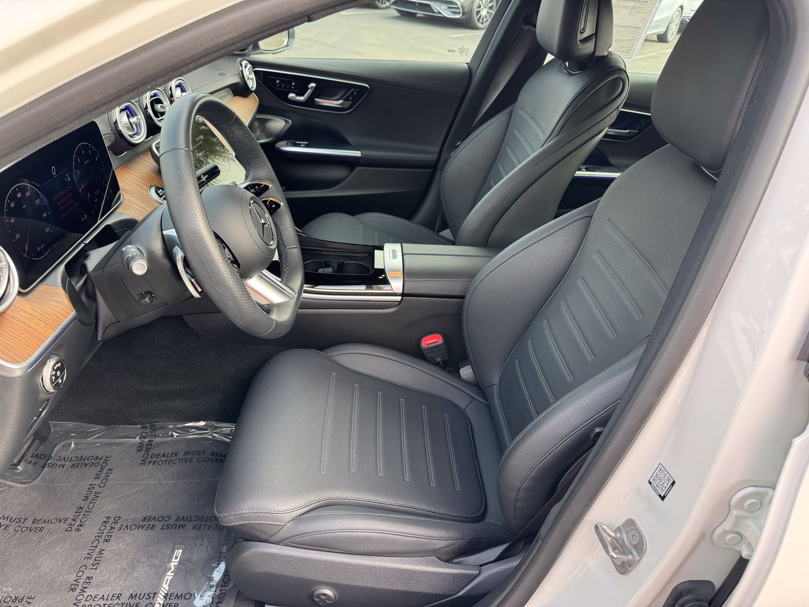Used 2025 Mercedes-Benz C 300 Sedan image 17