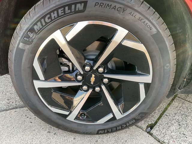 Used 2025 Chevrolet Equinox EV LT w/ Convenience Package image 12