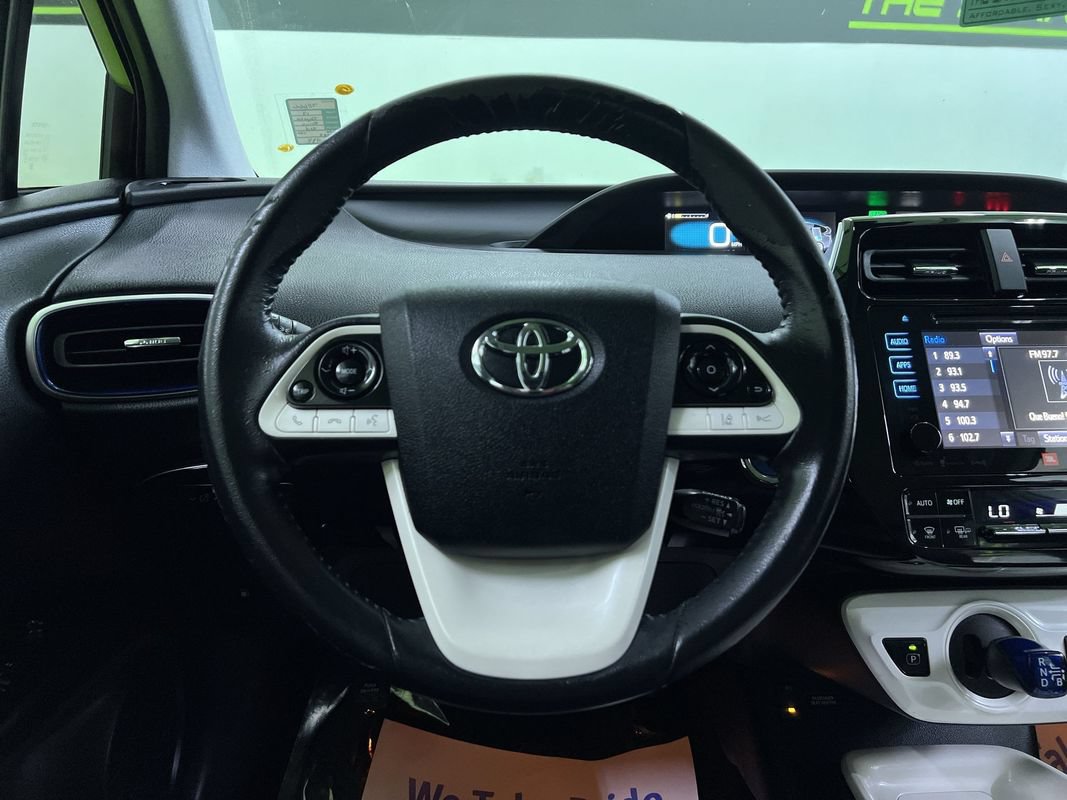 Used 2017 Toyota Prius FWD image 20