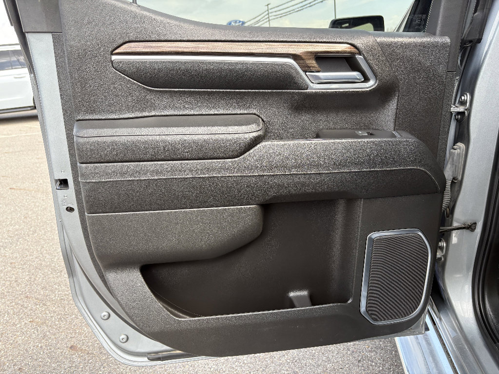 Used 2023 Chevrolet Silverado 1500 RST w/ Z71 Off-Road Package image 15