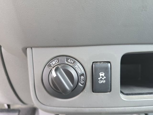 Used 2014 Nissan Frontier SV image 29