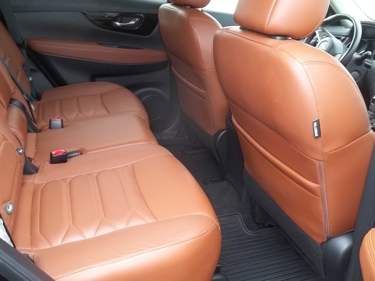 Used 2019 Nissan Rogue SL w/ Premium Package image 11