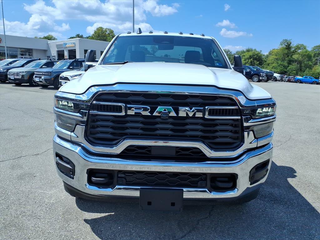 New 2026 RAM 2500 Tradesman w/ Chrome Appearance Group AWD/4WD image 9