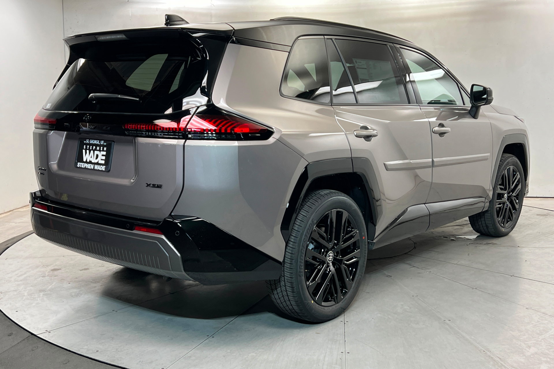 New 2026 Toyota RAV4 XSE AWD/4WD image 5