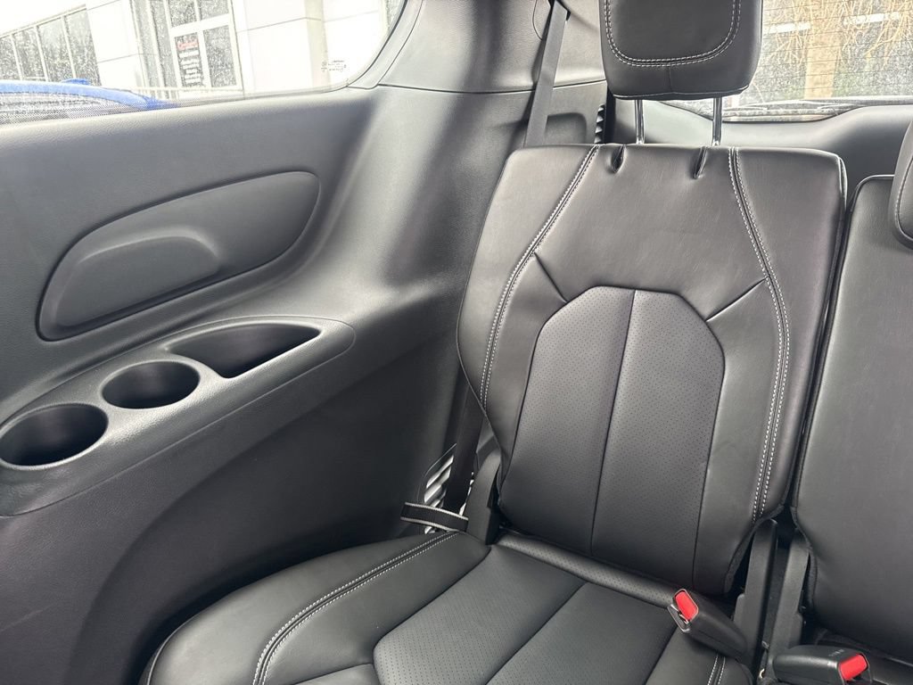 New 2026 Chrysler Voyager LX FWD image 16