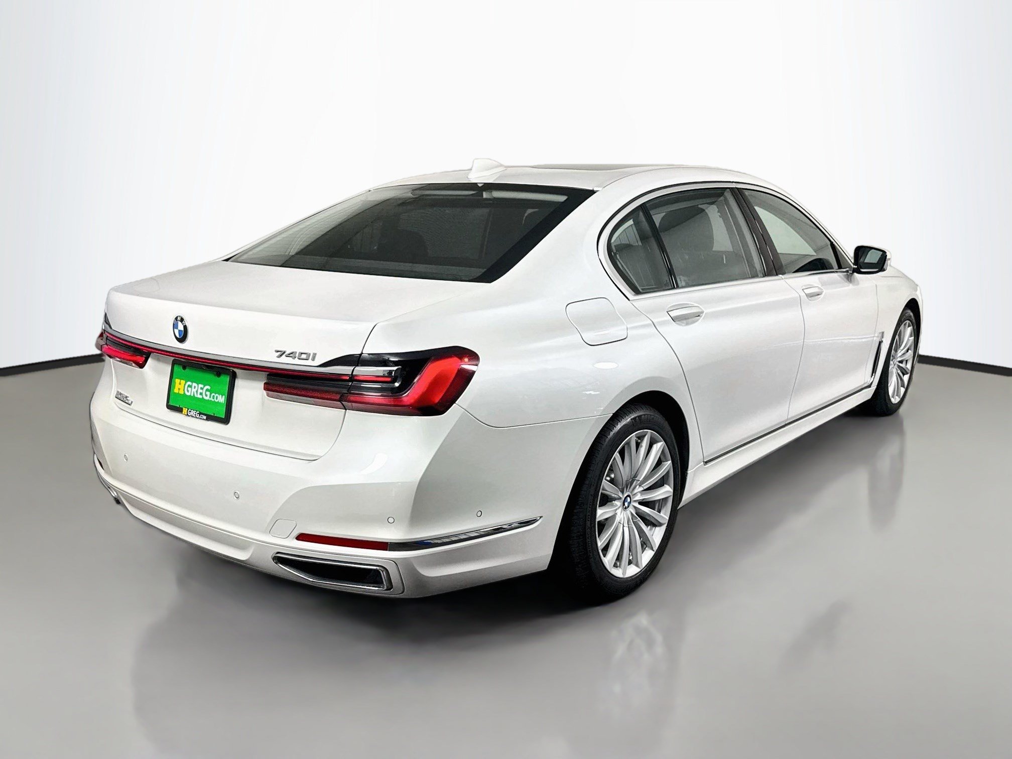 Used 2020 BMW 740i RWD image 10