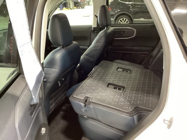 Used 2023 Ford Bronco Sport Outer Banks w/ Tech Package AWD/4WD image 12