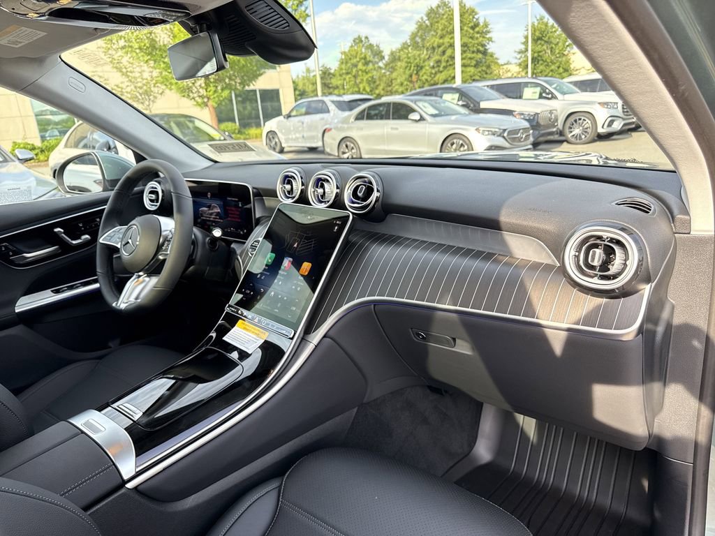 New 2025 Mercedes-Benz GLC 350e 4MATIC image 21