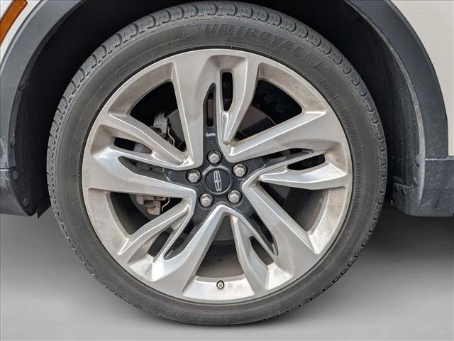 Used 2018 Lincoln MKX Reserve w/ Driver Assistance Package AWD/4WD image 18