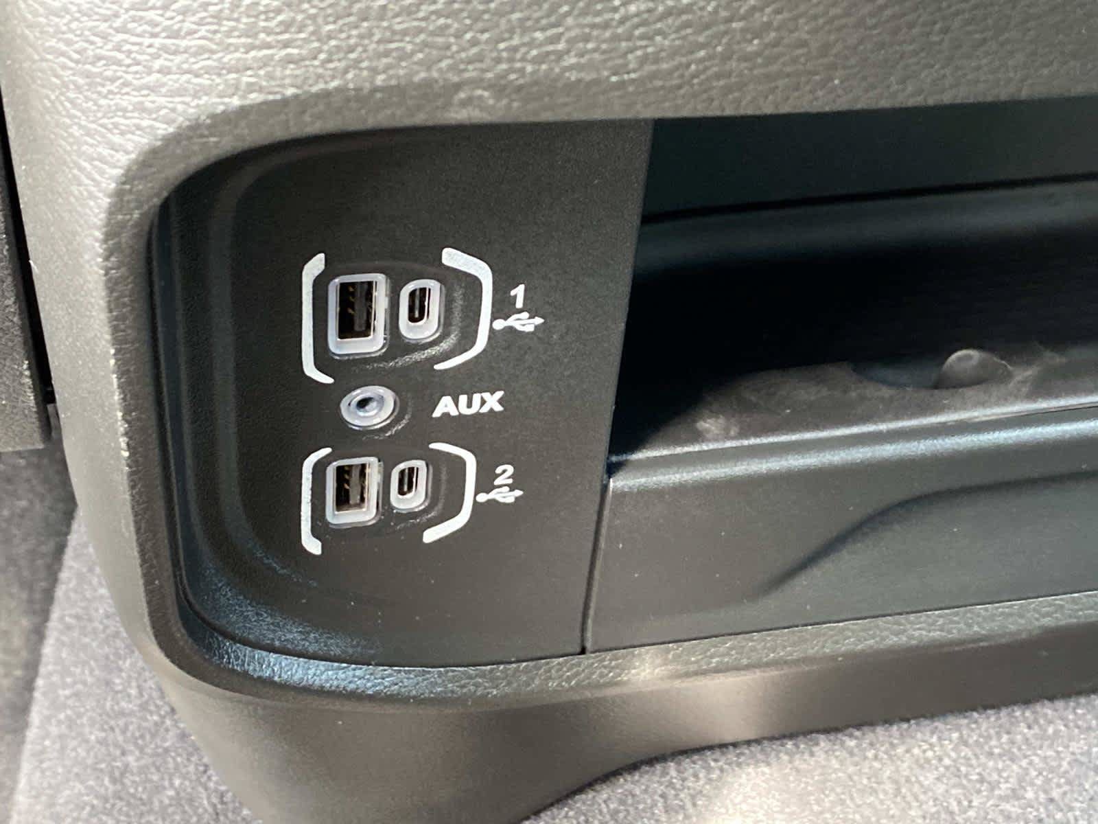 Certified 2025 RAM 2500 Tradesman AWD/4WD image 17