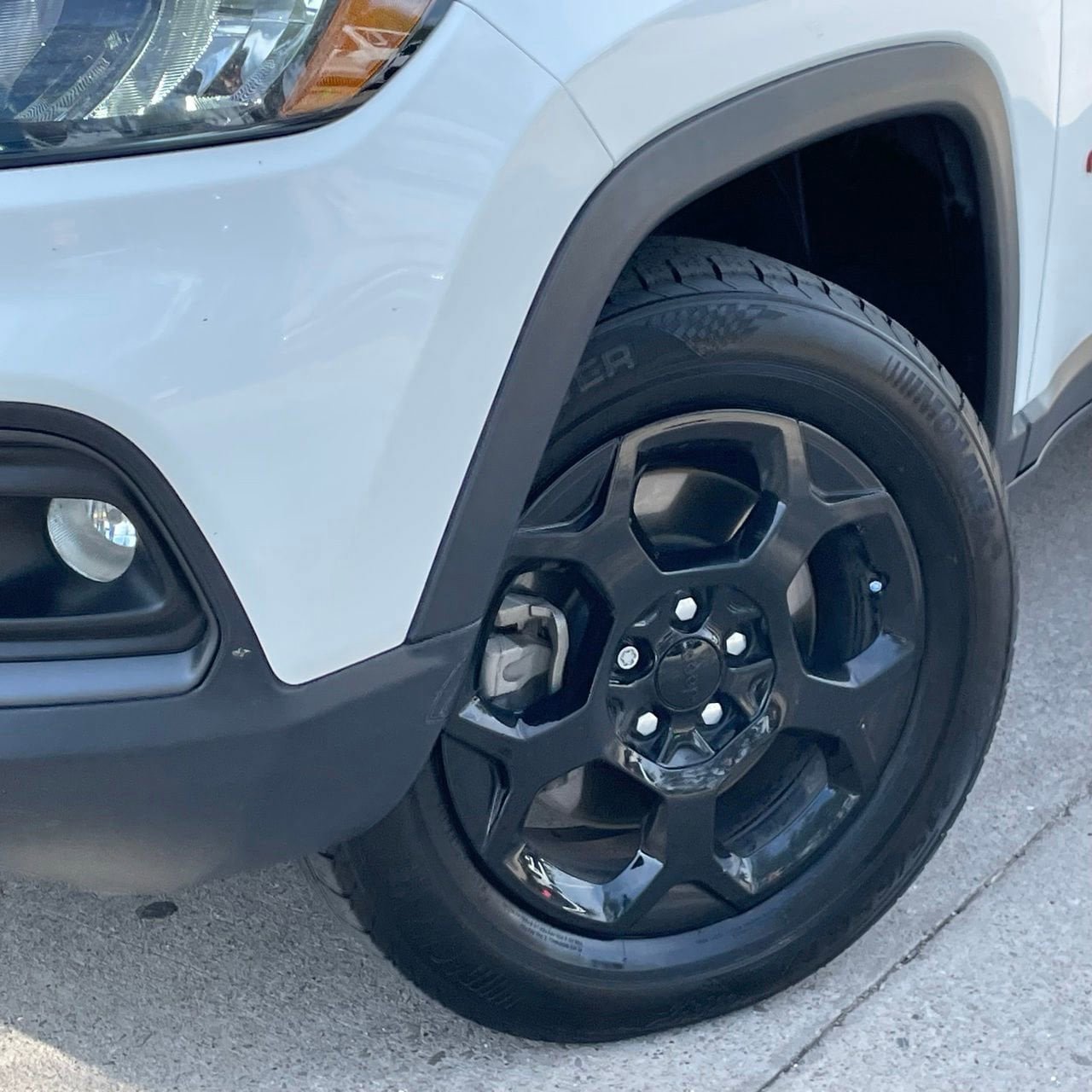 Used 2023 Jeep Compass Trailhawk AWD/4WD image 8