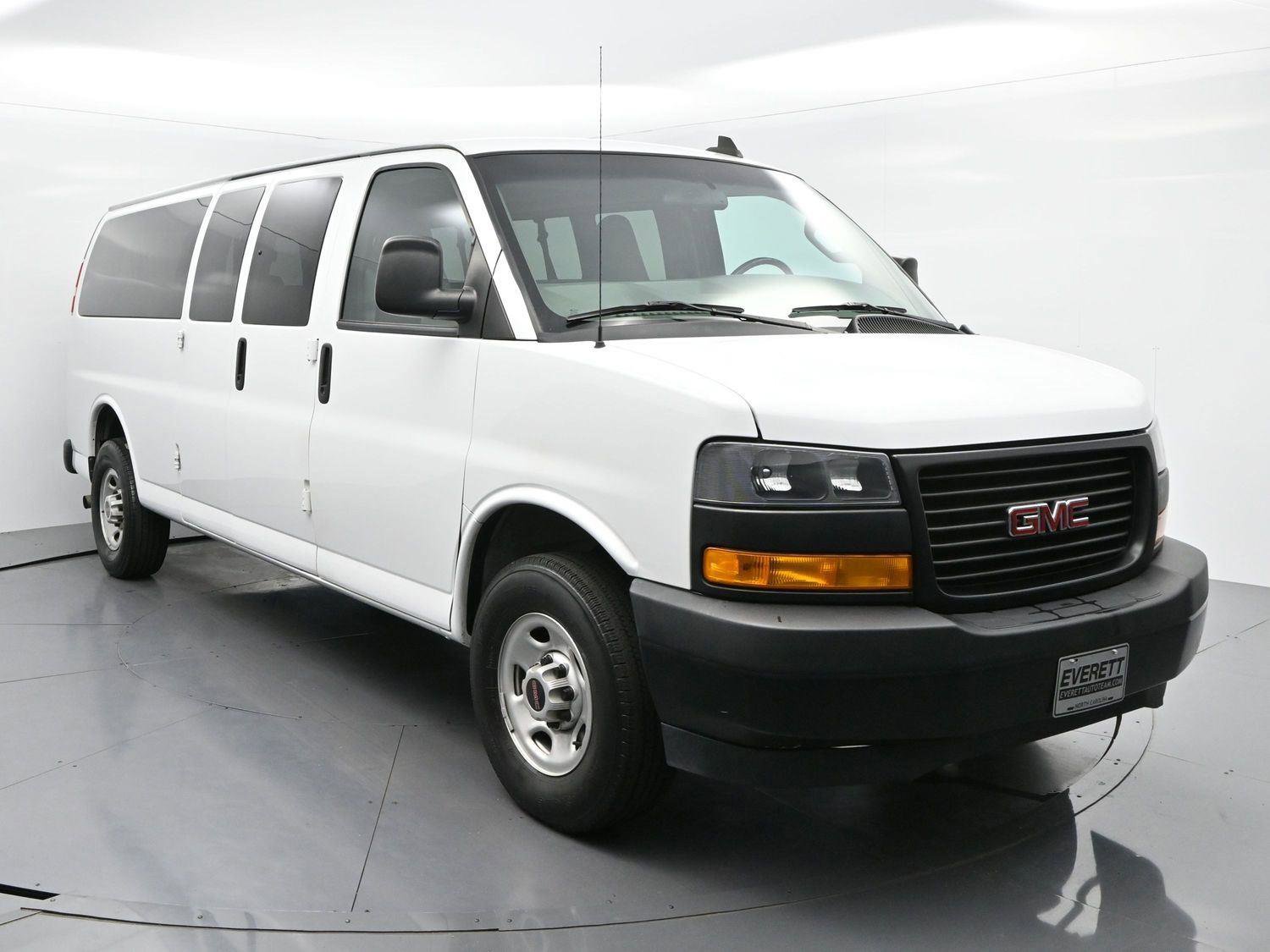 Used 2023 GMC Savana 3500 LS image 2