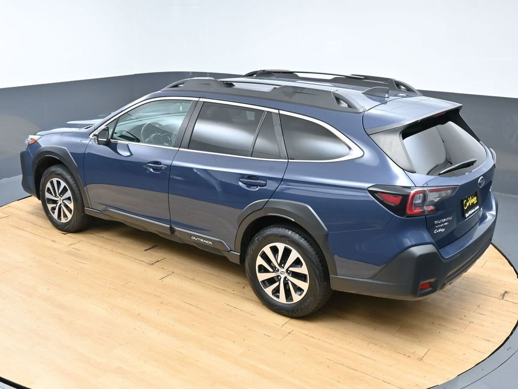 Used 2023 Subaru Outback Premium AWD/4WD image 47