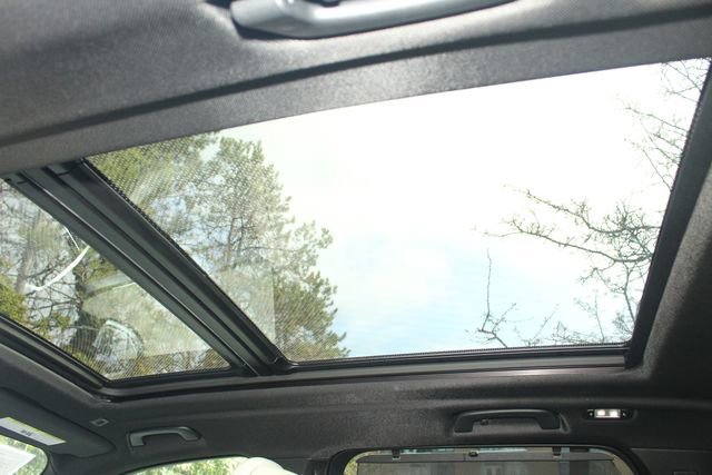 Used 2022 BMW X5 xDrive45e w/ M Sport Package image 26