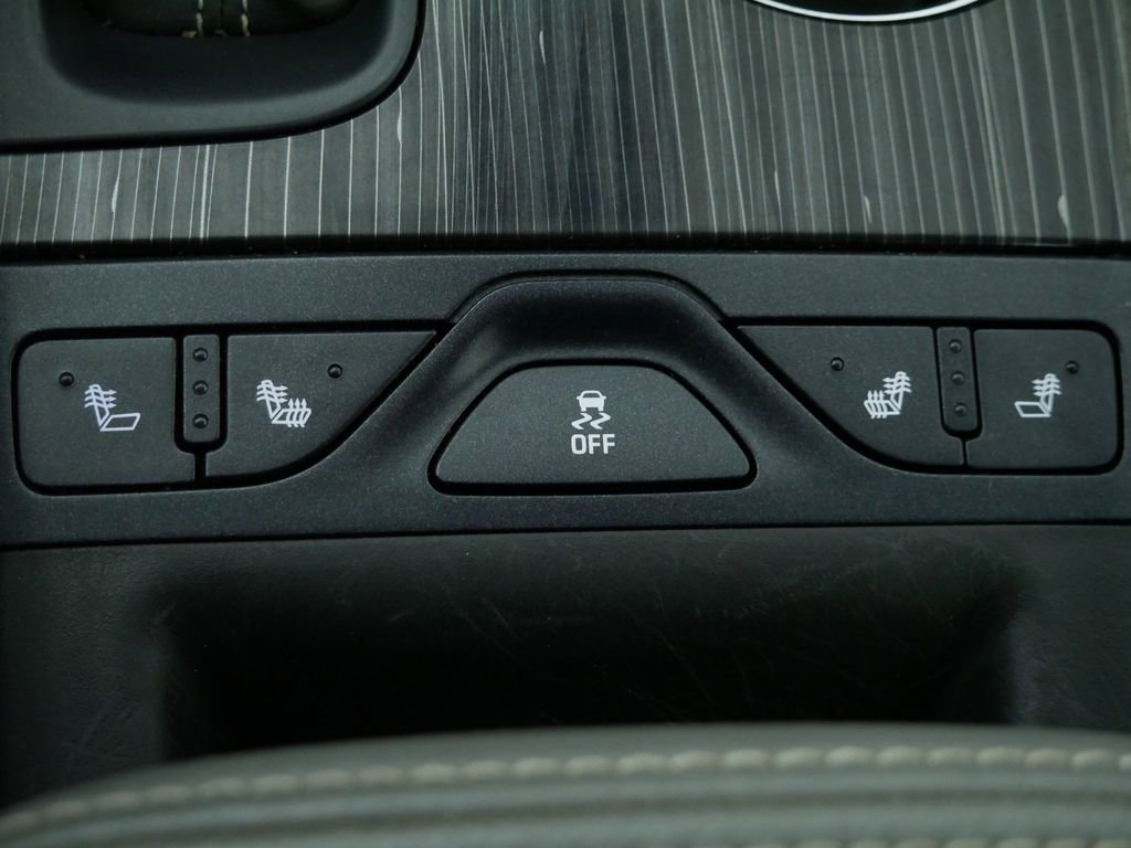 Used 2017 Chevrolet Impala Premier image 32