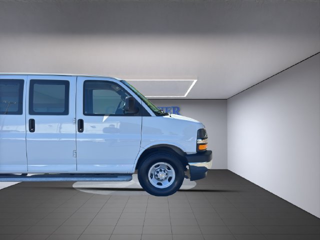 Used 2025 Chevrolet Express 2500 w/ Driver Convenience Package RWD image 26