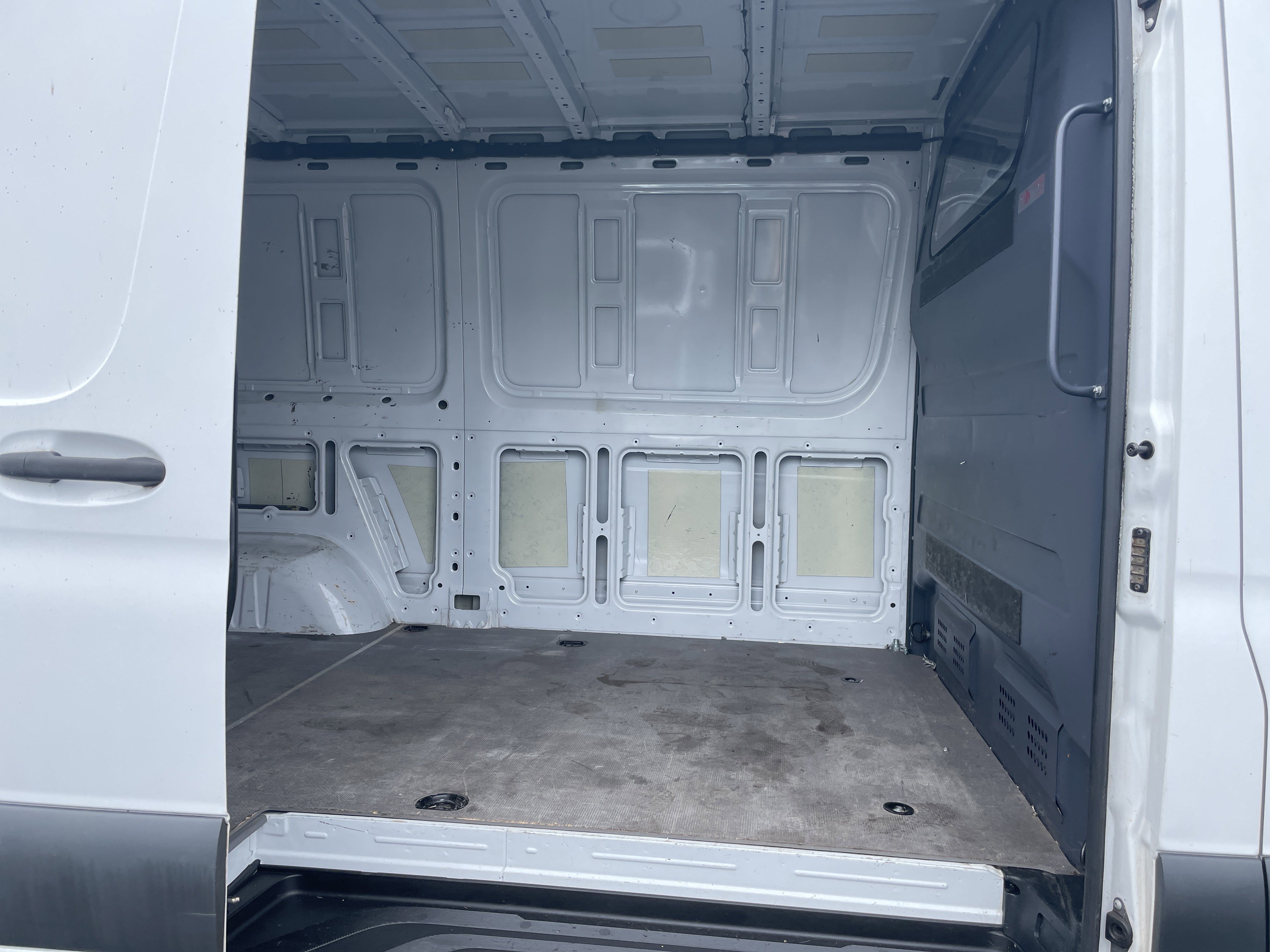 Used 2019 Mercedes-Benz Sprinter 1500 image 17