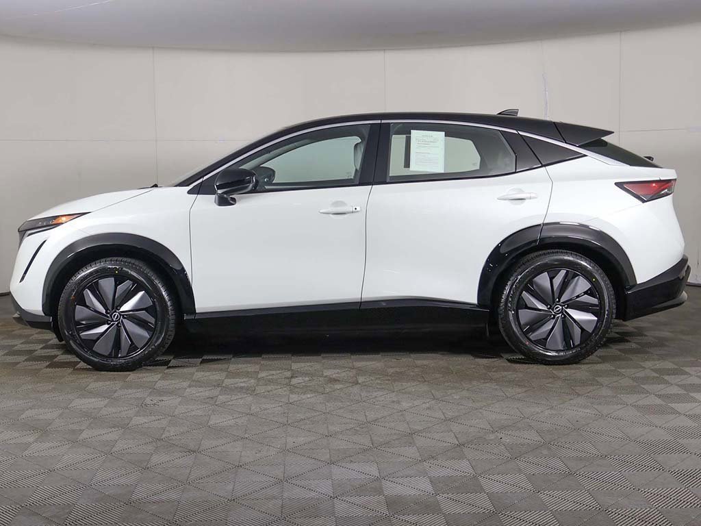 Used 2023 Nissan Ariya ENGAGE image 19