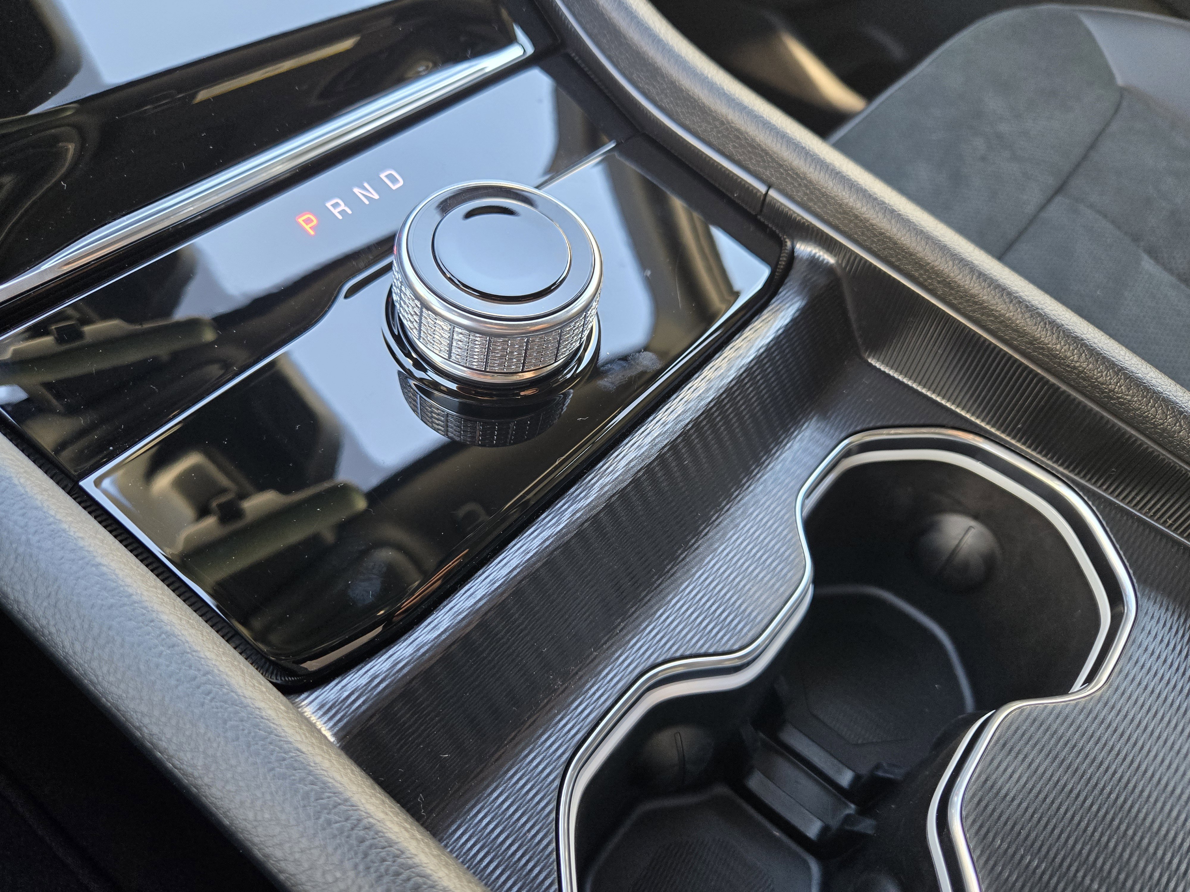 New 2025 Jeep Grand Cherokee Altitude image 17