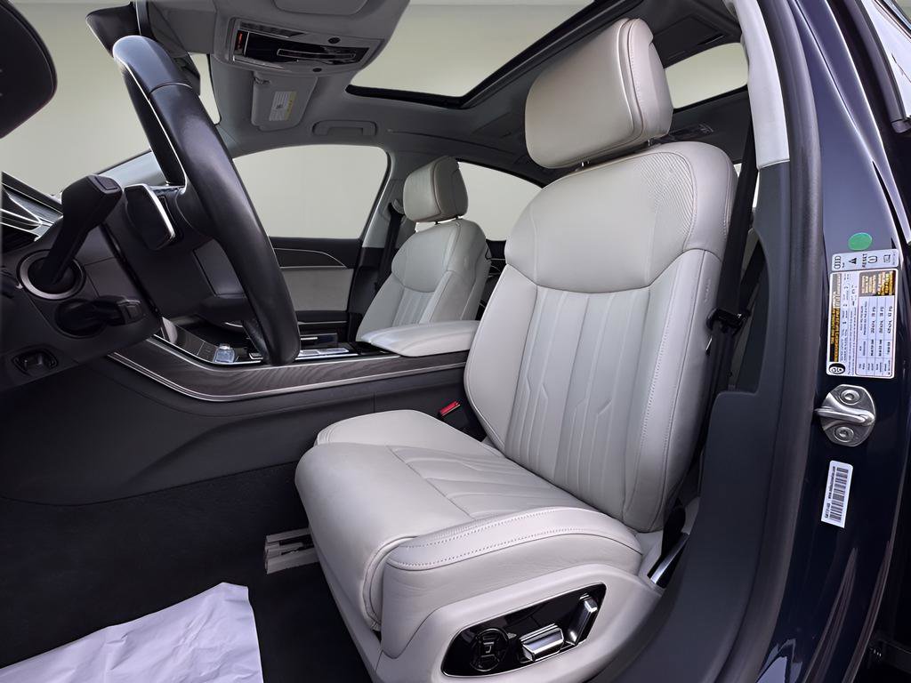 Used 2023 Audi A8 L 3.0T image 29