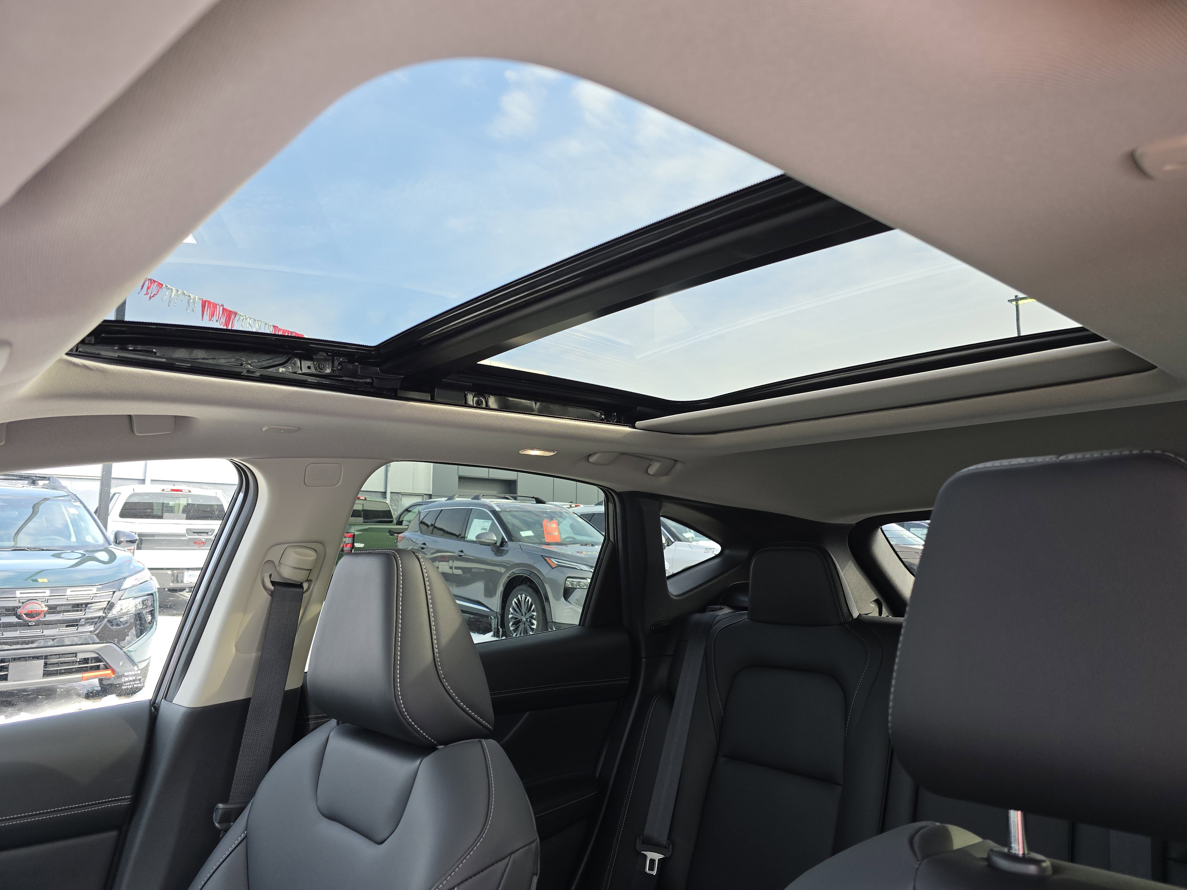 Used 2025 Nissan Murano SL image 5