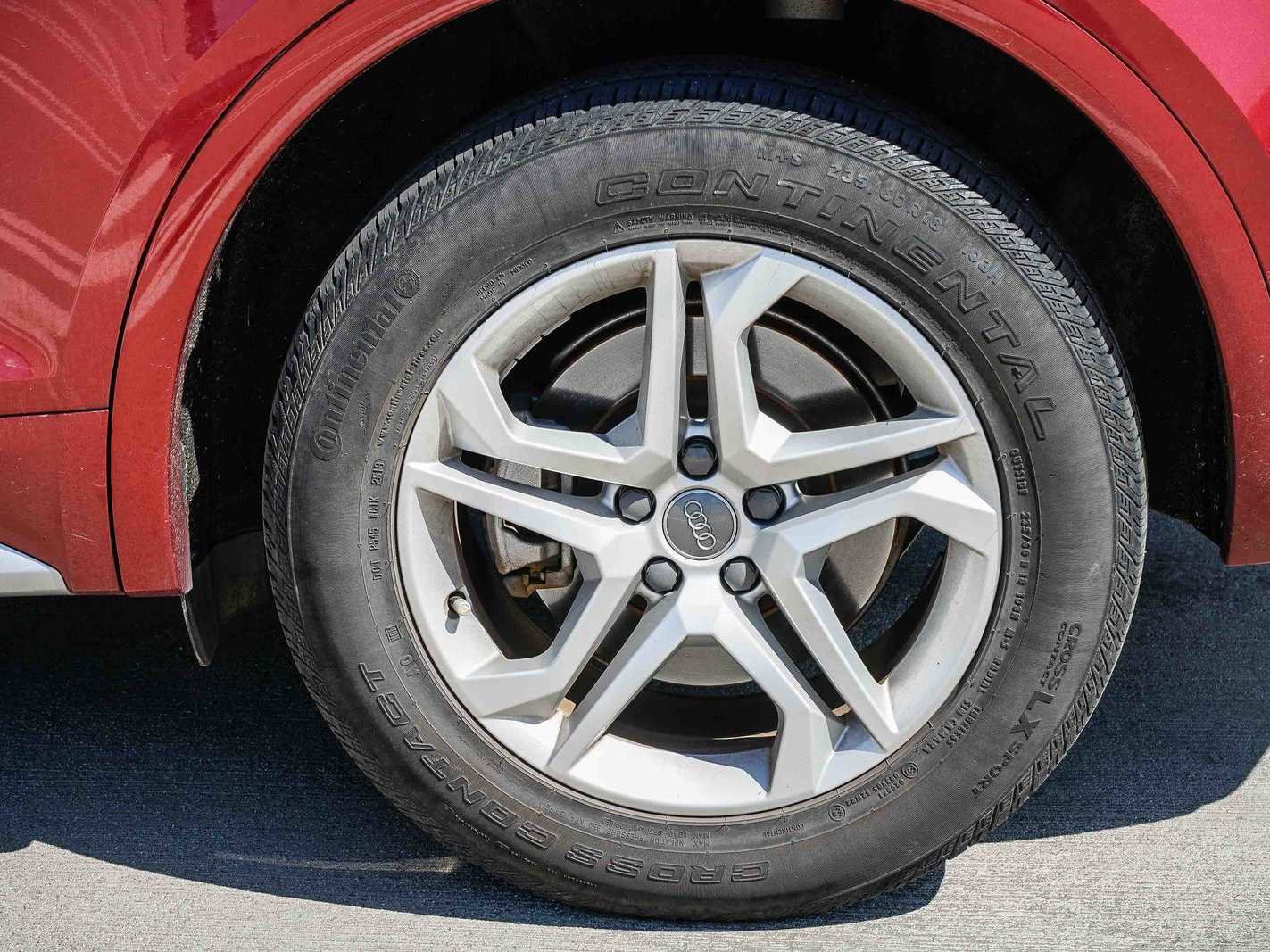 Used 2019 Audi Q5 2.0T Premium w/ Convenience Package image 10