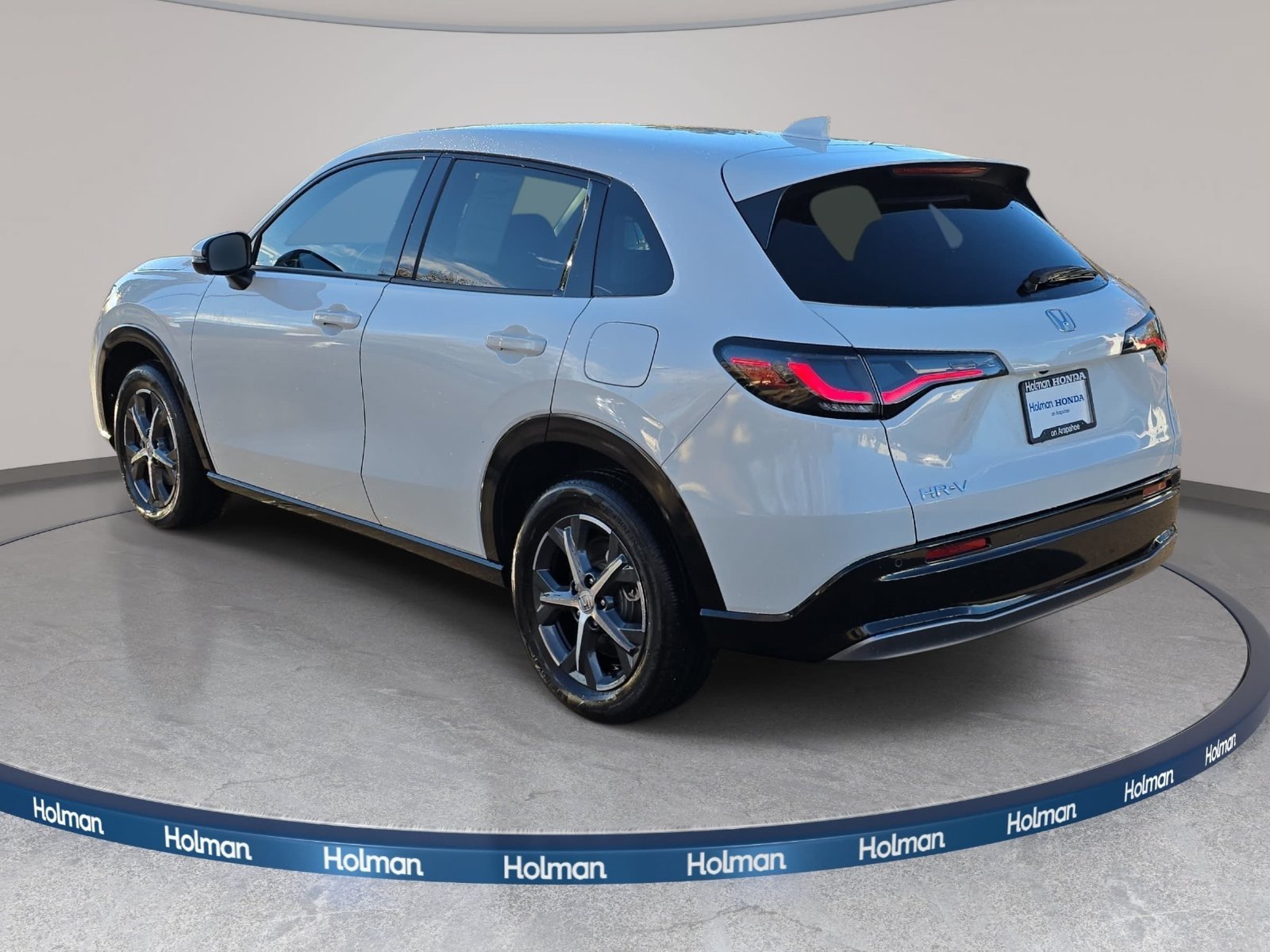 Used 2024 Honda HR-V EX-L image 8