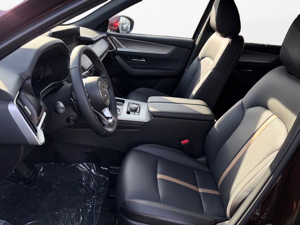 New 2026 MAZDA CX-90 Plug-In Hybrid w/ Premium Plus image 9