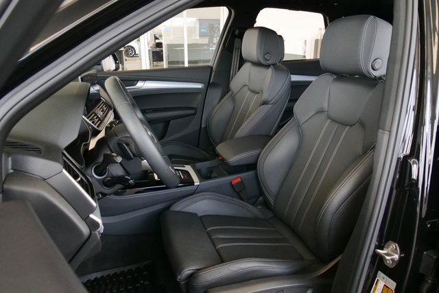 Certified 2025 Audi Q5 Prestige w/ Prestige Package image 10