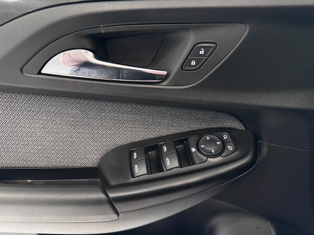 Certified 2023 Chevrolet TrailBlazer LT w/ Convenience Package AWD/4WD image 25