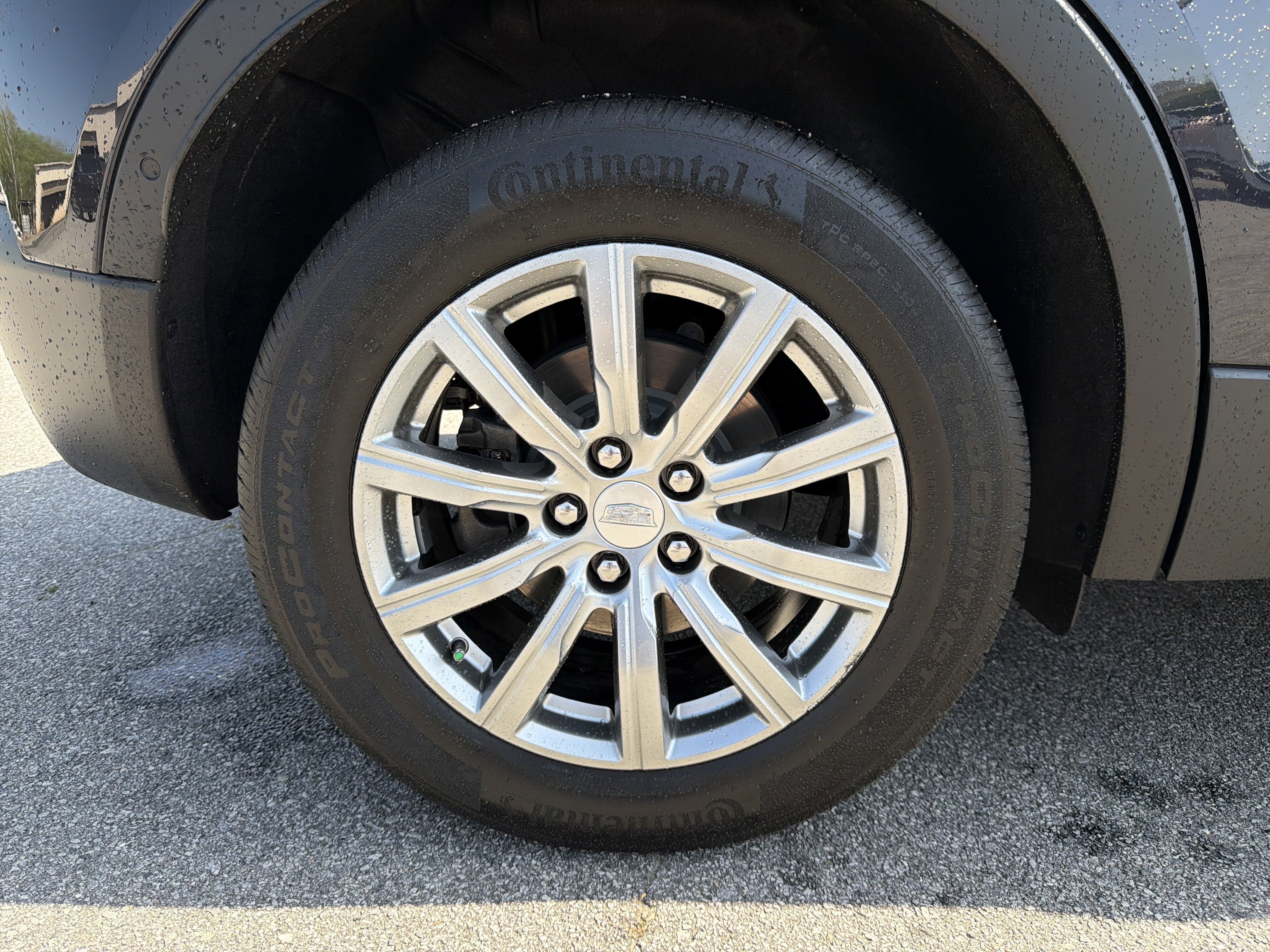Used 2023 Cadillac XT4 Premium Luxury w/ Enhanced Visibility Package image 21