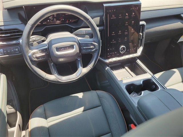 New 2025 GMC Acadia AT4 w/ Luxury Package image 32