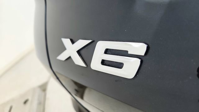 Used 2025 BMW X6 xDrive40i w/ Premium Package image 17