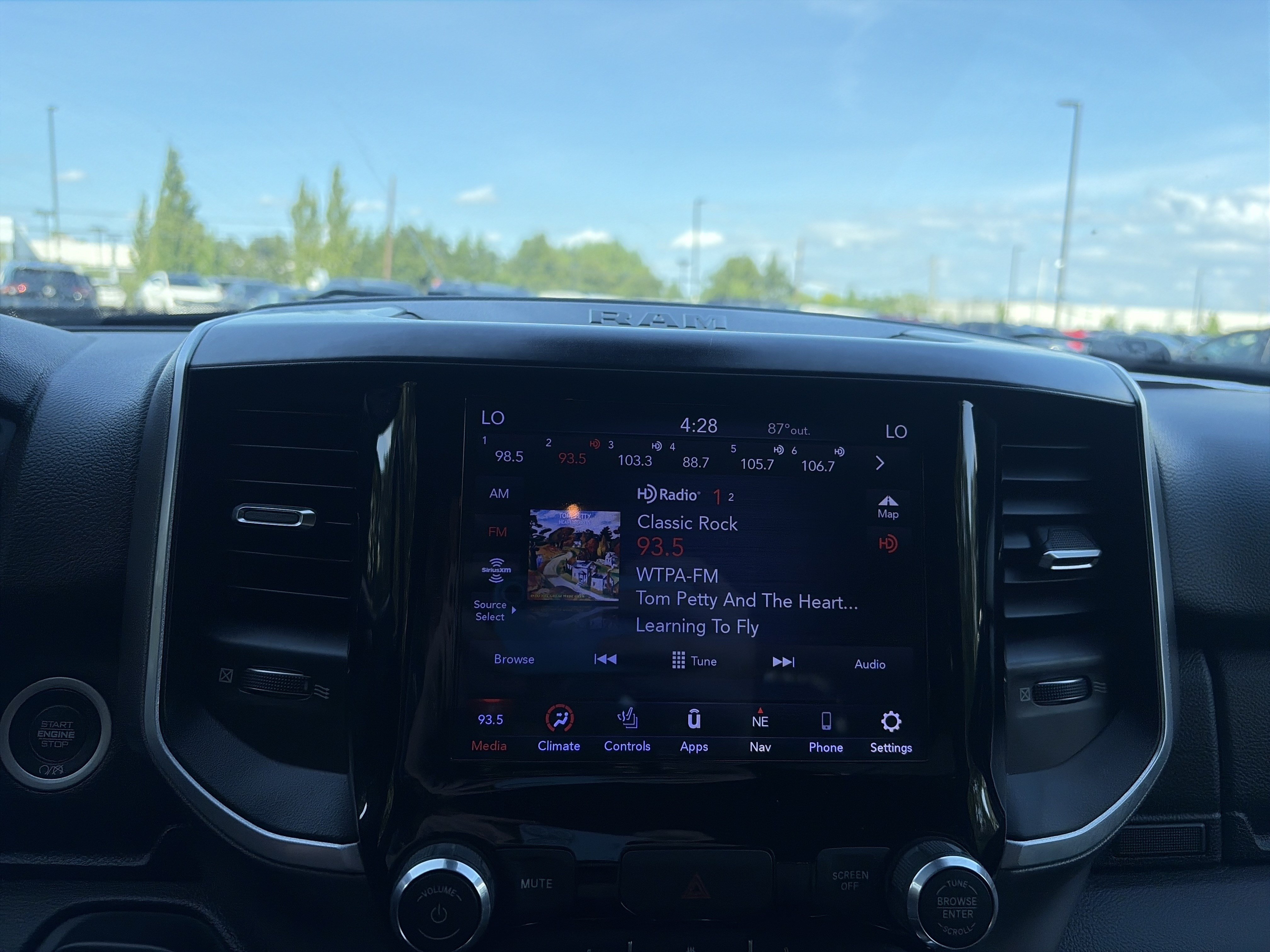 Used 2019 RAM 3500 Big Horn AWD/4WD image 34