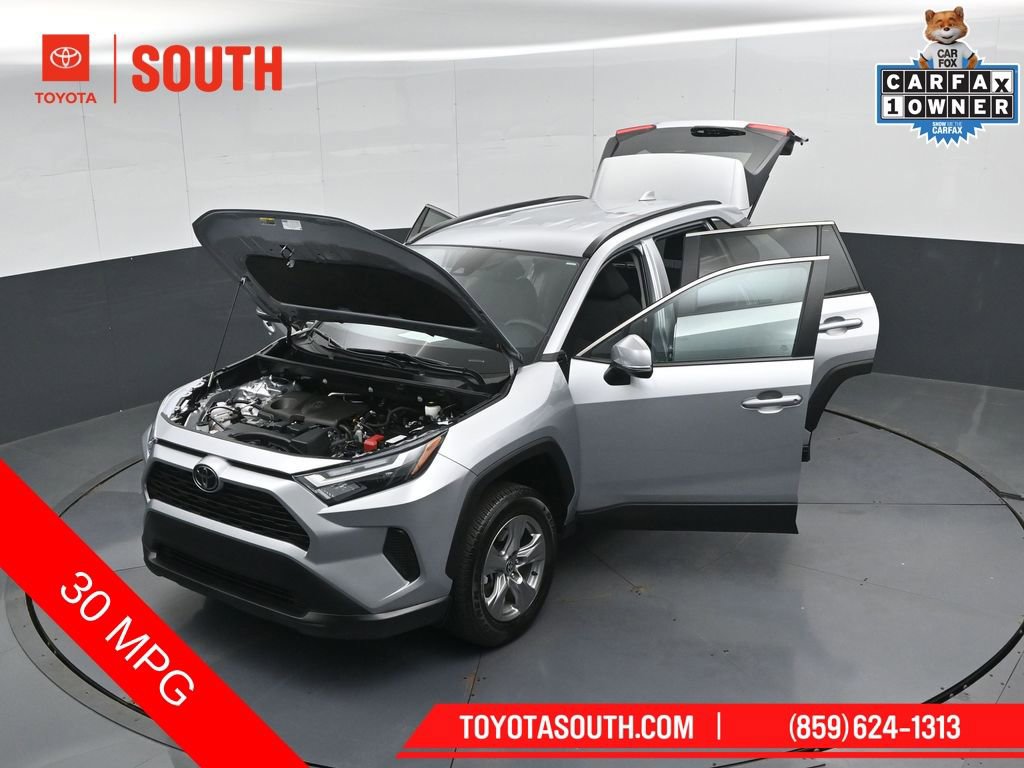 Used 2025 Toyota RAV4 XLE image 52