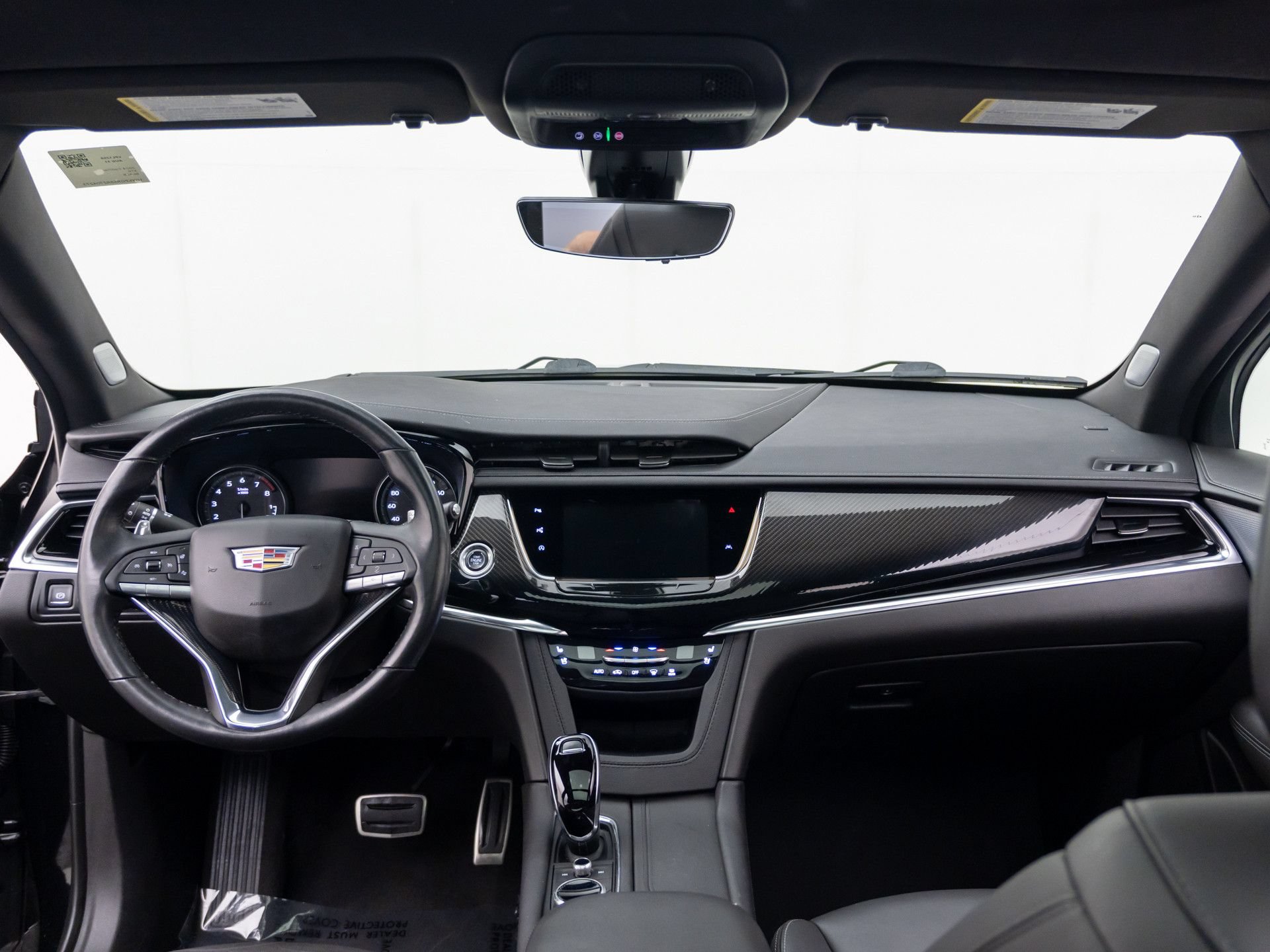 Certified 2024 Cadillac XT6 Sport w/ Technology Package AWD/4WD image 12