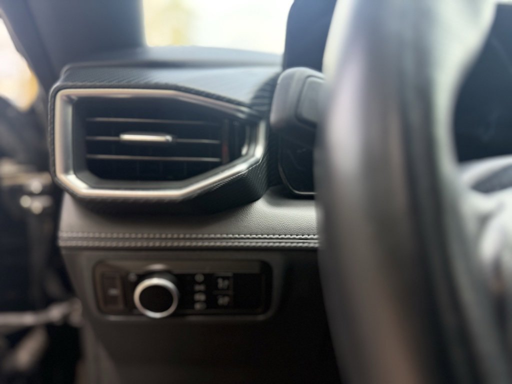 Used 2024 Ford Mustang GT Premium image 29