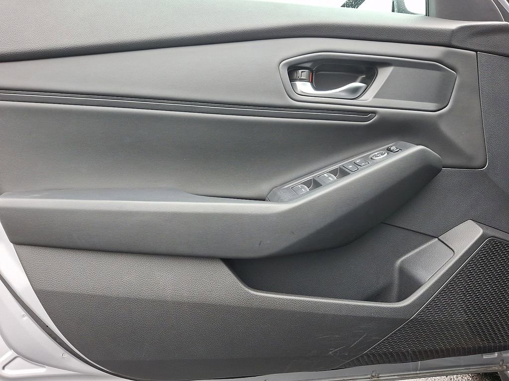 Used 2023 Honda Accord EX image 12