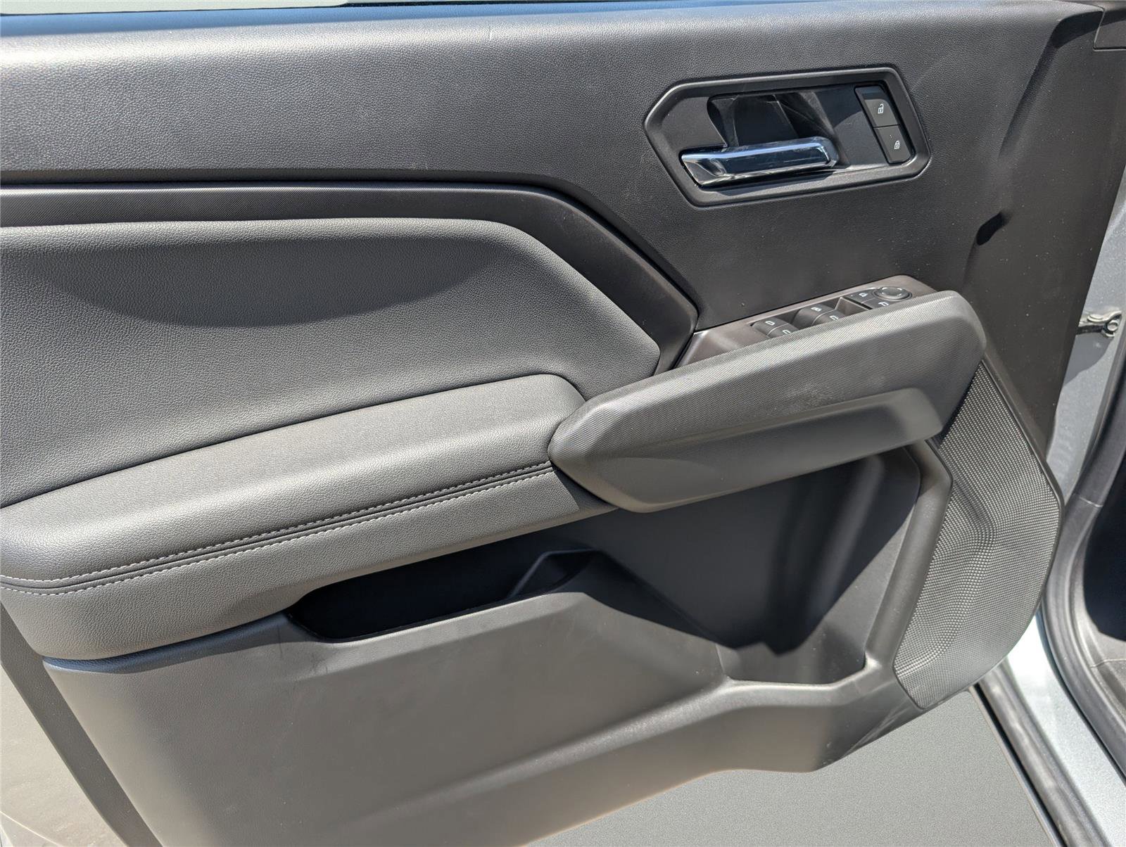 New 2025 GMC Canyon Elevation w/ Convenience Package image 16