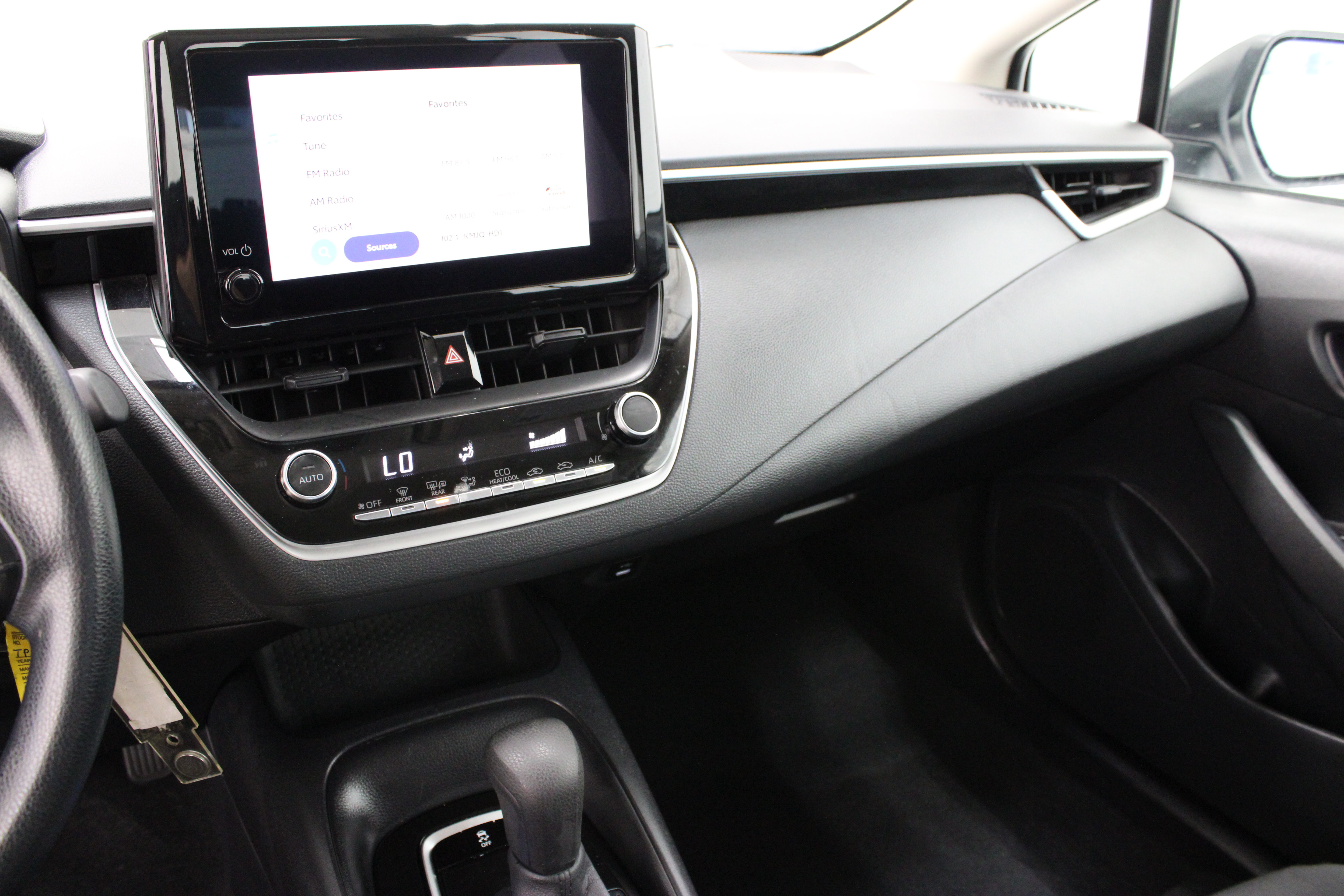 Certified 2026 Toyota Corolla LE FWD image 15