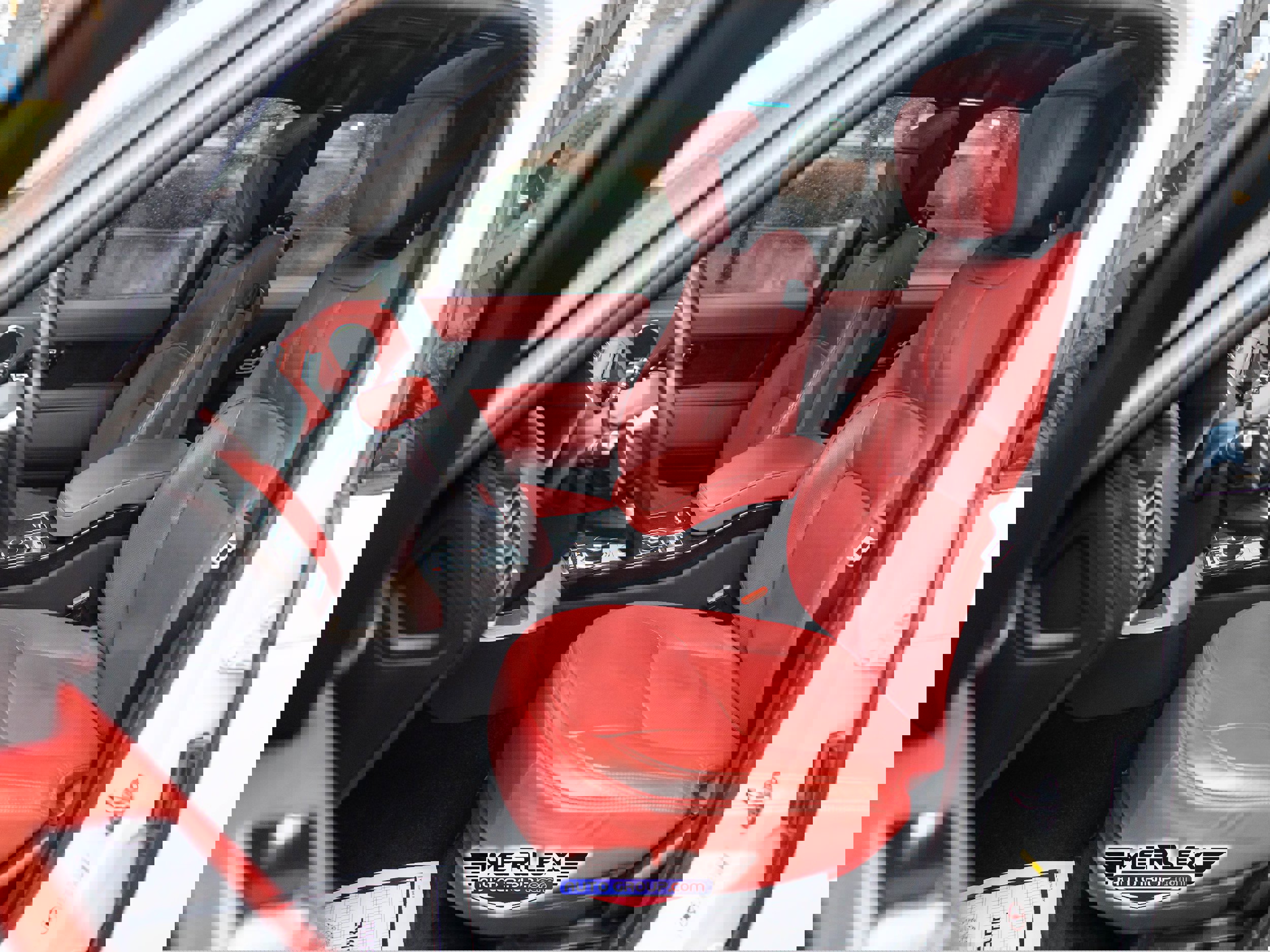 Used 2021 Land Rover Range Rover Autobiography image 16