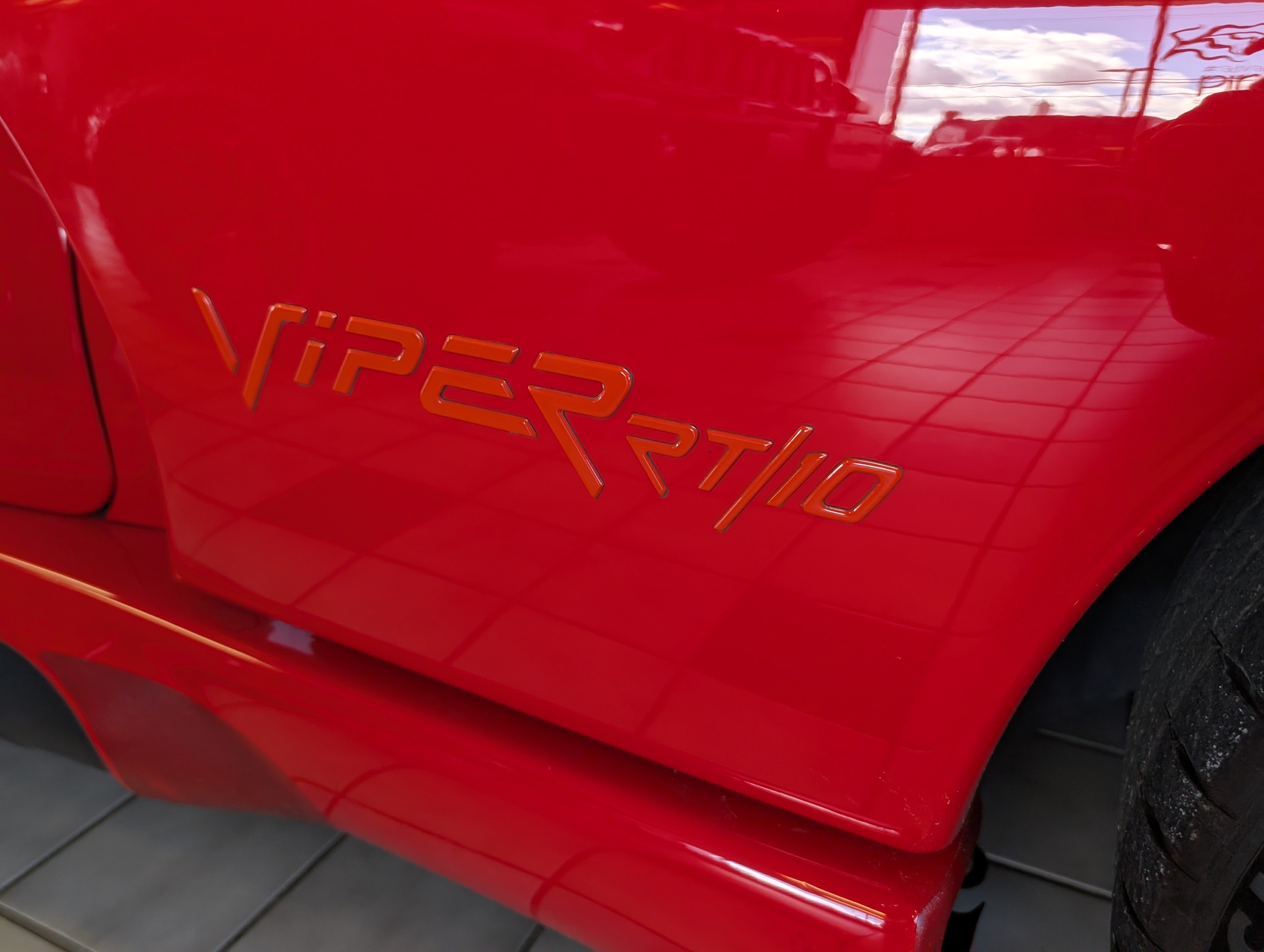 Used 1994 Dodge Viper RT/10 RWD image 8