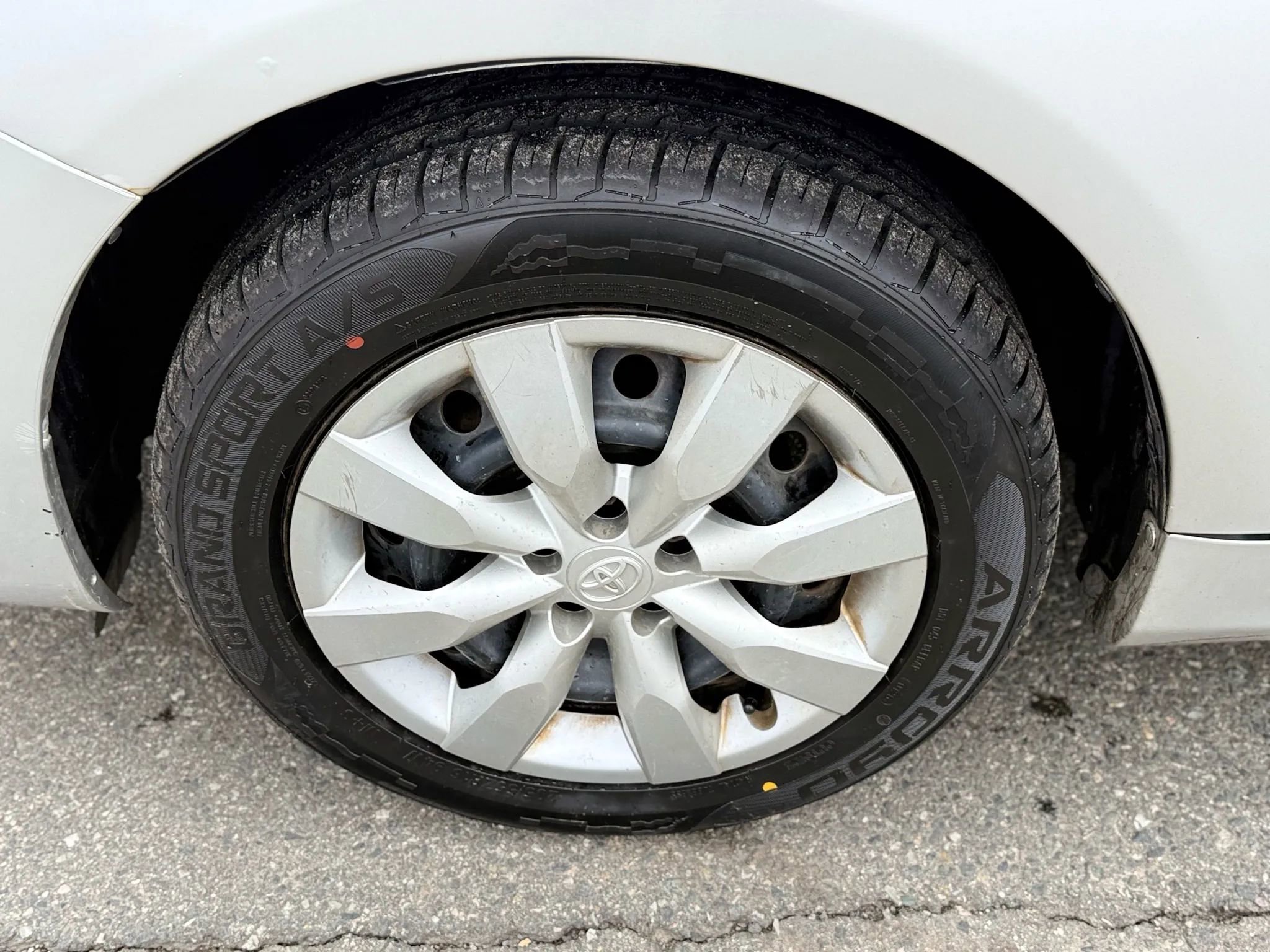 Used 2010 Toyota Corolla S image 9