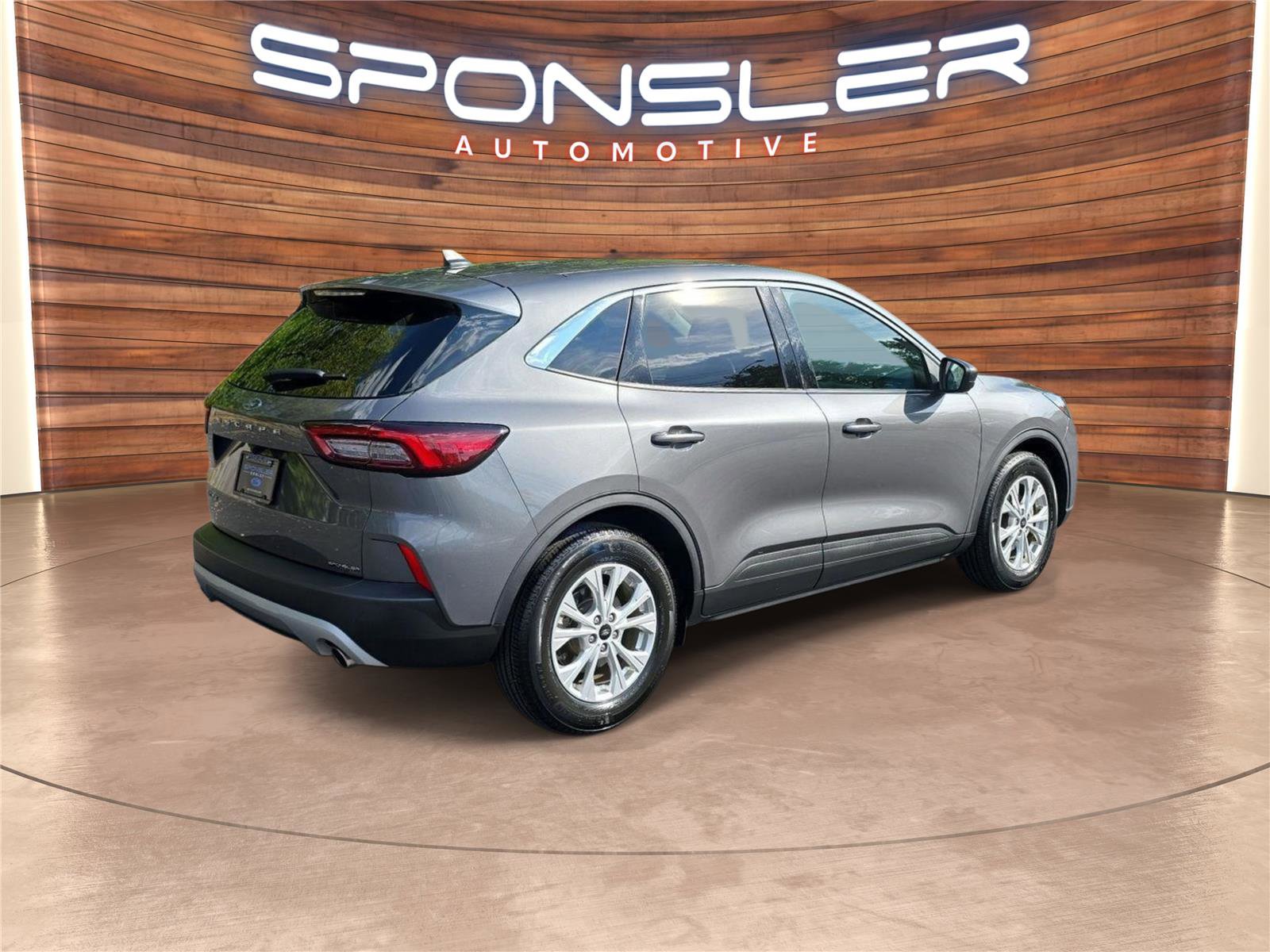 Used 2024 Ford Escape Active image 7