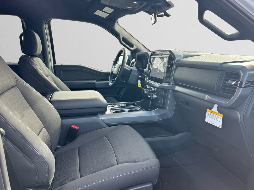 Used 2026 Ford F150 XLT w/ XLT Black Appearance Package image 16