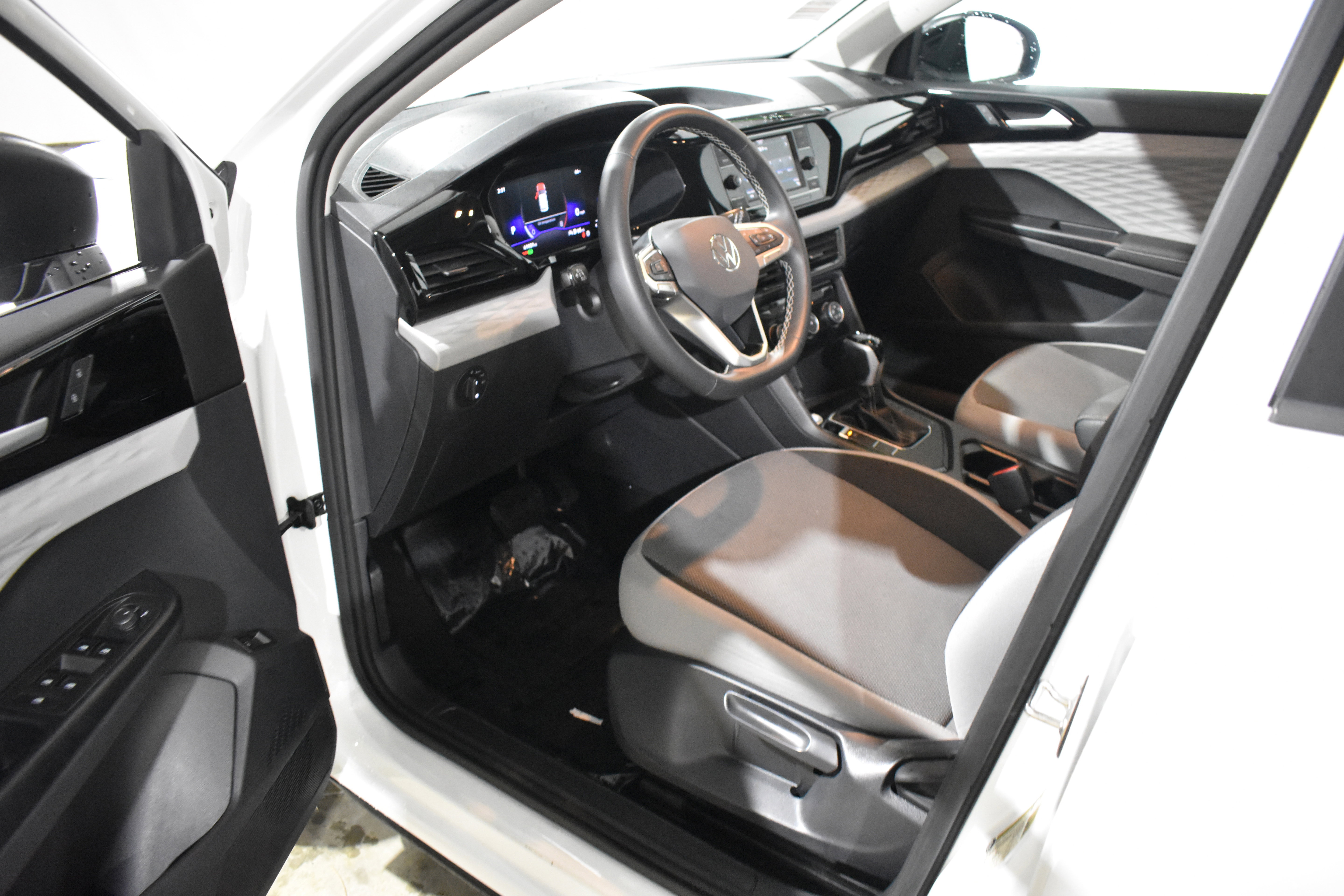 Used 2024 Volkswagen Taos S image 22